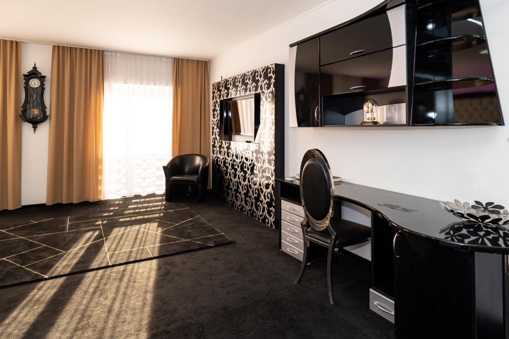 Titan Centrum Apartman Nyíregyháza Esterno foto