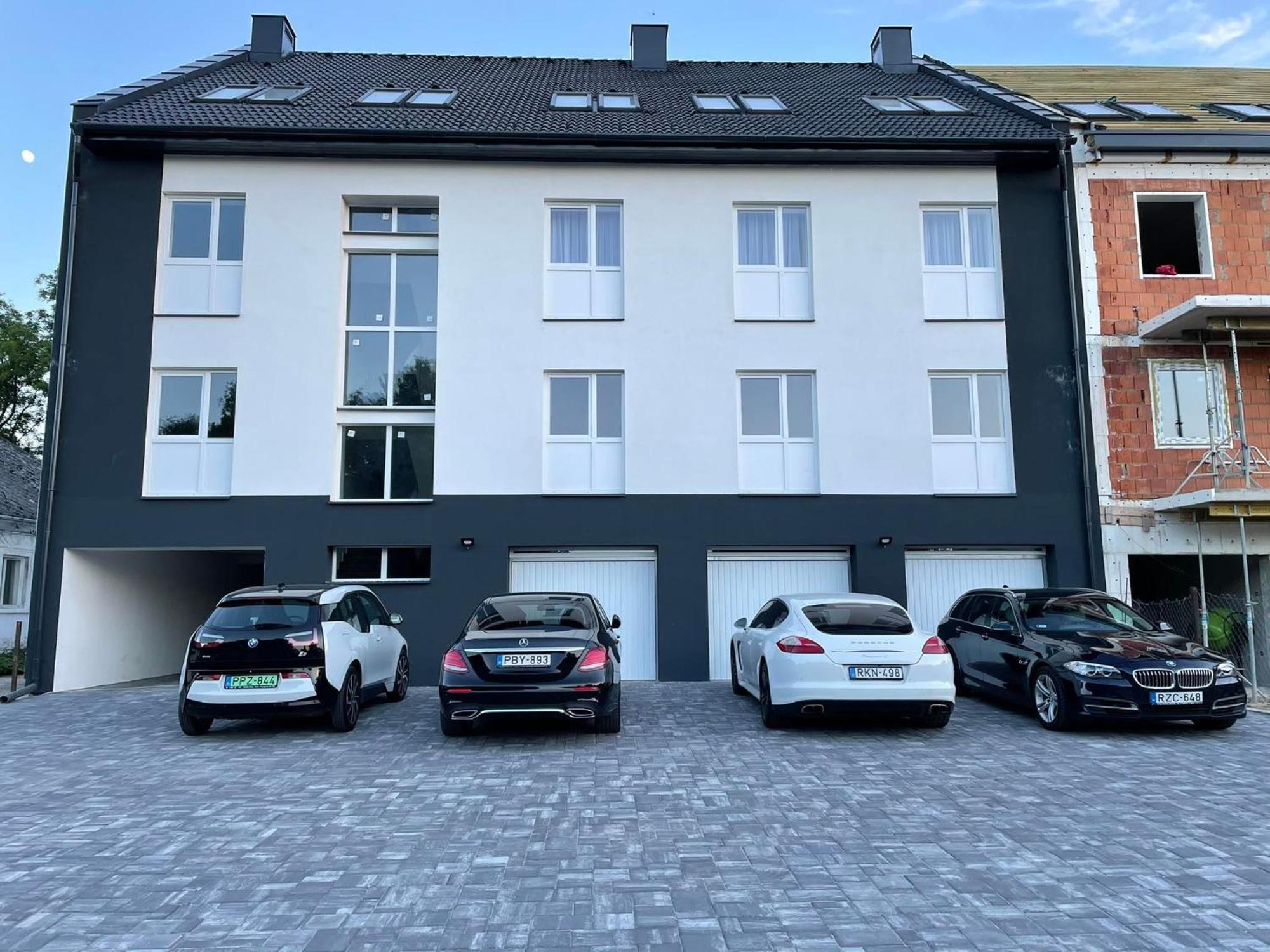 Titan Centrum Apartman Nyíregyháza Esterno foto